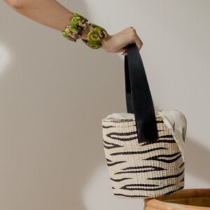 🦓 NWT | Sensi Studio Zebra Bucket Bag 🦓
